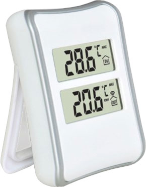 Цифровой электронный термометр TE-521 и его выносной датчик температуры.