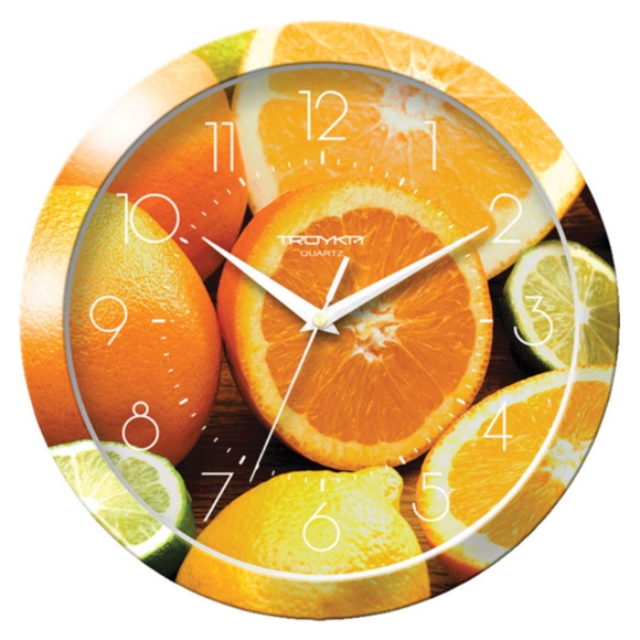 Настенные часы с апельсинами.