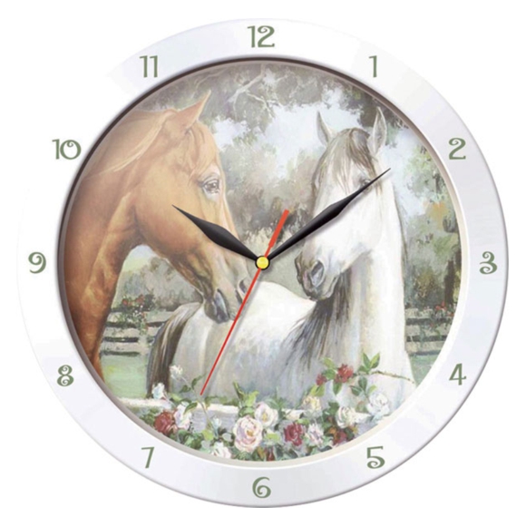 Часы настенные с лошадьми.